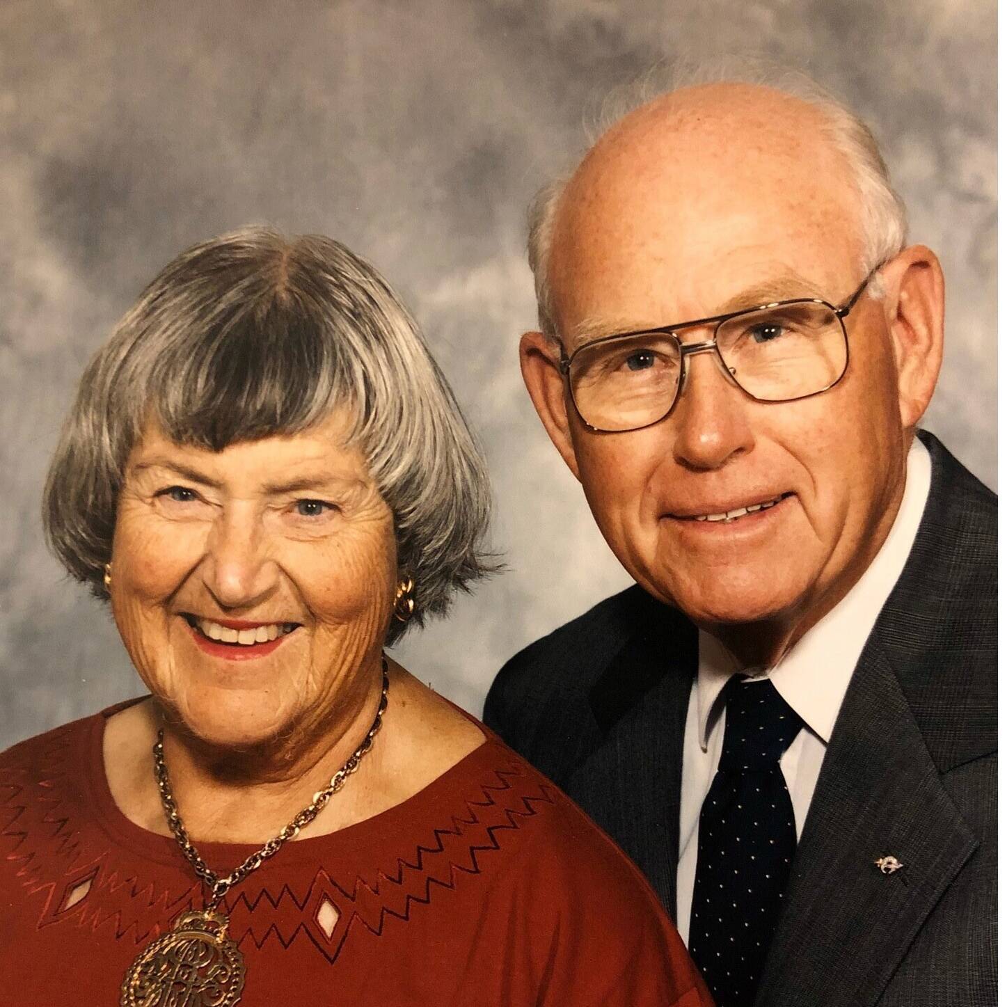 Pat and Stan Lowe Memorial Scholarship